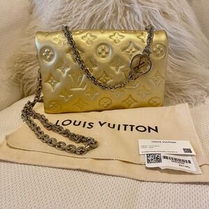 NEW Louis Vuitton Metallic Lambskin Embossed Leather Monogram Pochette Coussin